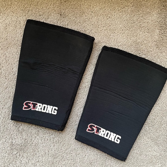 Slingshot STrong Sleeves - Picture 1 of 5